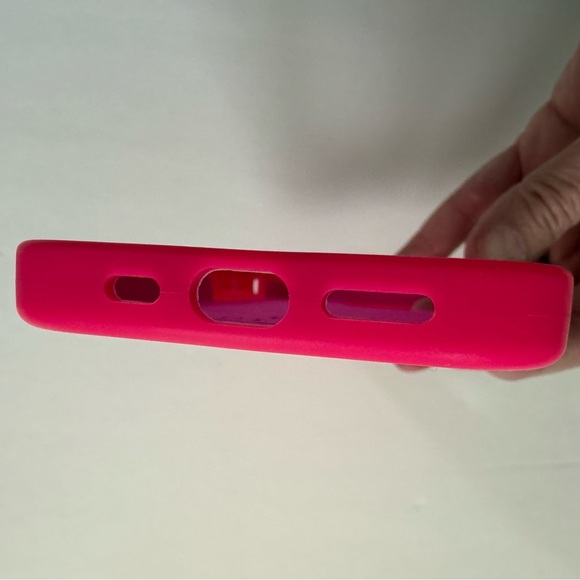 iPhone 14 Pro phone case - Picture 8 of 9